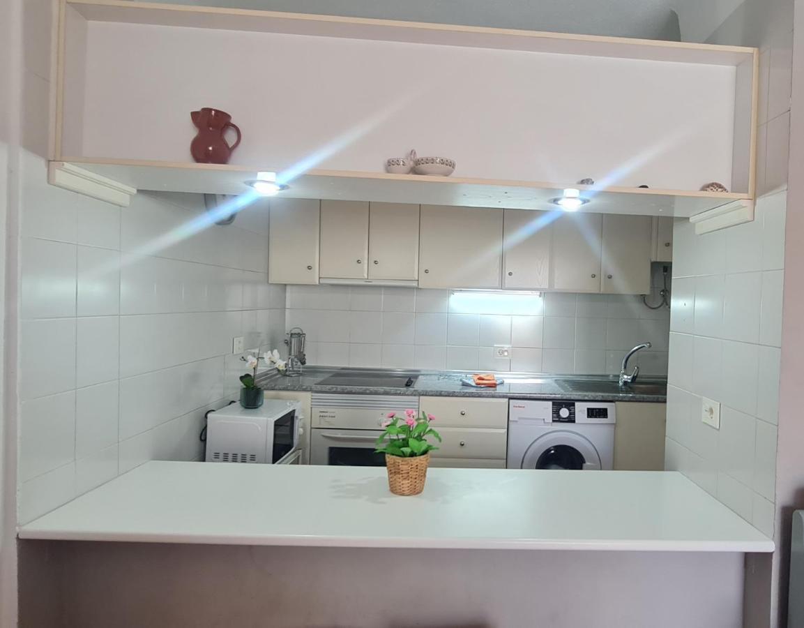 Vivienda Vacacional Marineda Sol Con Piscina El Medano Dış mekan fotoğraf